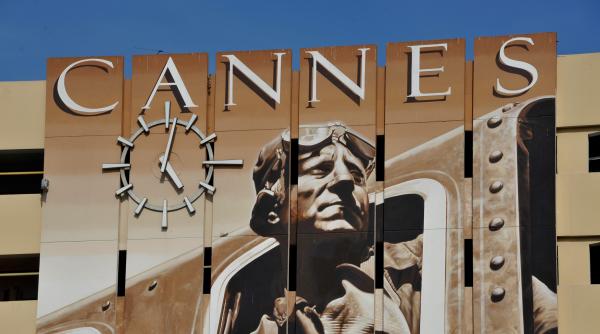 les films de cannes a bucarest 16 incepe vineri la bucuresti filmul sentimental value va deschide evenimentul