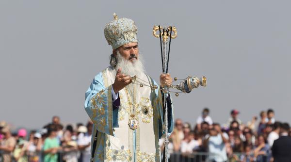 lovitura pentru ips teodosie de la patriarhul daniel nu mai are voie sa dea binecuvantari pentru angajarile din facultatea de teologie