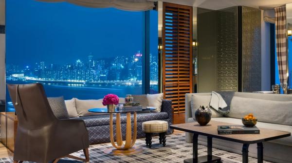 a fost ales cel mai bun hotel din lume o noapte aici costa mai mult decat un salariu minim in romania