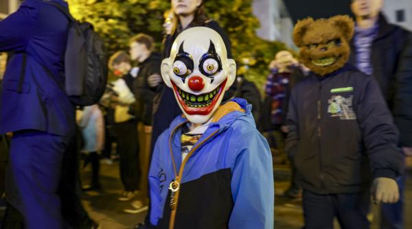 scene socante langa bucuresti un copil a injunghiat un barbat pentru ca nu i a dat bomboane de halloween