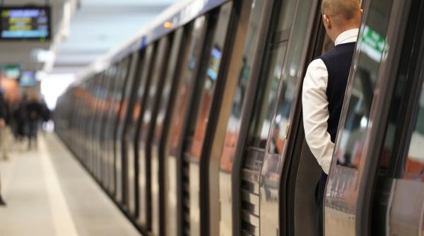 metroul spre aeroportul otopeni intarzie metrorex anunta un nou termen de finalizare