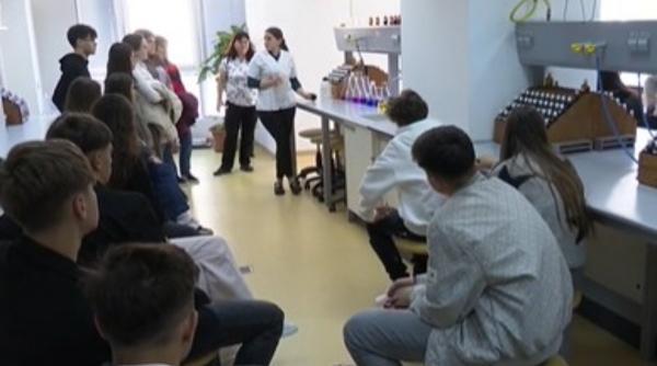 elevii olimpici din alexandria au vizitat marile orase si universitatile de top din romania ne dezvolta si pe plan personal