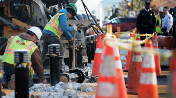 avertisment al patronilor aproximativ 50 000 de angajati ar putea sa fie dati afara in 2026