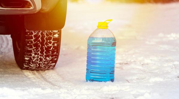 de ce scade nivelul de antigel si cum afecteaza motorul masinii tale