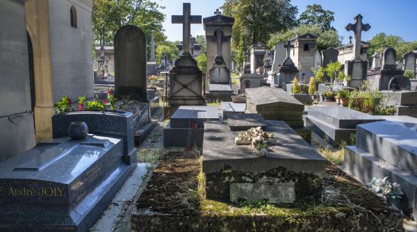 loterie bizara in paris castigatorii vor primi un loc de veci intr unul dintre cele mai faimoase cimitire