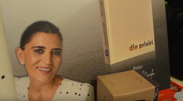 s a lansat volumul din priviri o colectie de eseuri despre adevar si viata