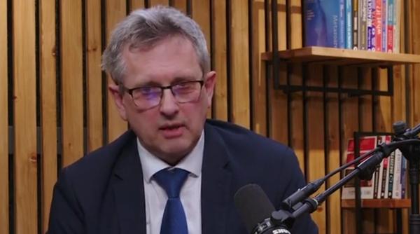 economistul sef al bnr salariile sa nu creasca mai rapid decat productivitatea pensiile sa nu creasca mai rapid decat salariile