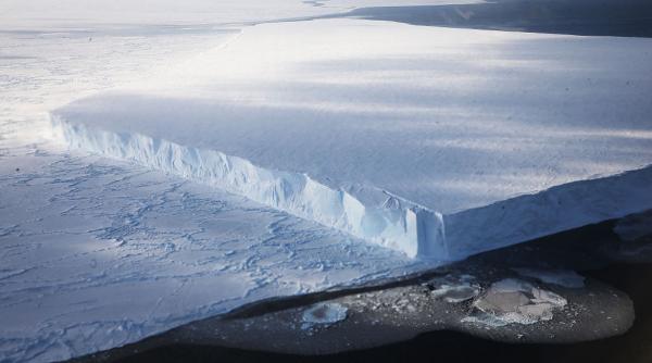 gheata de acum 6 milioane de ani descoperita in antarctica devine cea mai veche gasita vreodata in interior se afla aer stravechi