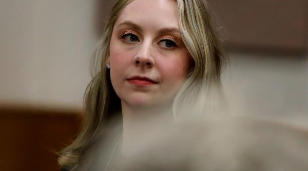 o profesoara primeste 10 milioane de dolari despagubiri pentru ce i a facut un elev de 6 ani la scoala