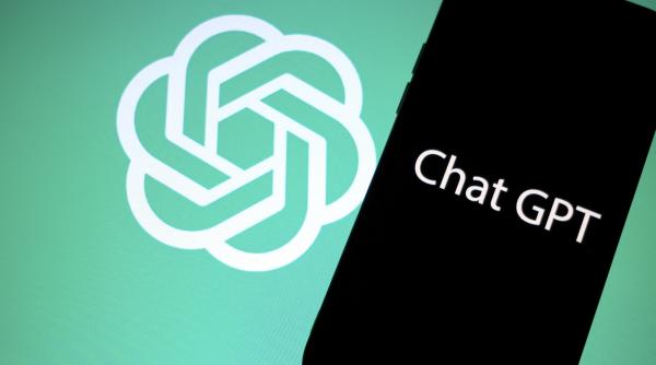OpenAI lansează primul update pentru Chat GPT-5. De ce afirmă că versiunea e "mai caldă" și are mai multe opțiuni de "personalitate"