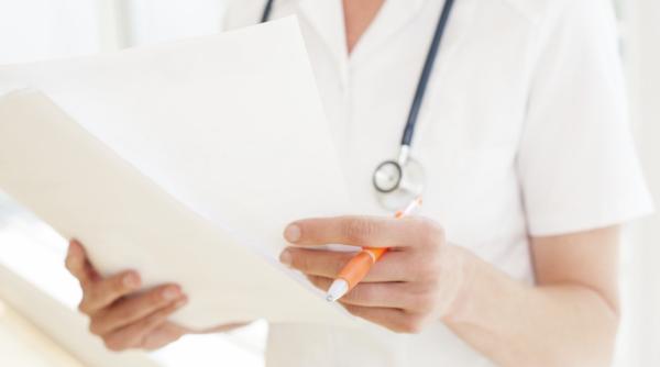 Colegiul Medicilor București s-a autosesizat în cazul fetiței decedate la clinica stomatologică. "Așteptăm ancheta disciplinară"