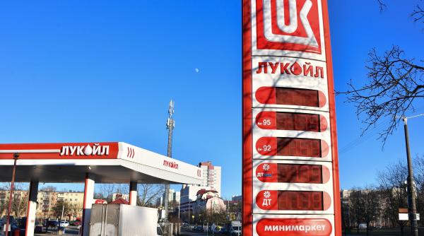 Republica Moldova a preluat activele Lukoil de la Aeroportul Chișinău: "Permite continuarea livrărilor în siguranță"