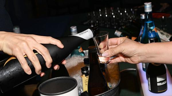 Femeile aflate în pericol pot cere un „Angel Shot” pentru a primi ajutor. În ce oraș din România se aplică măsura