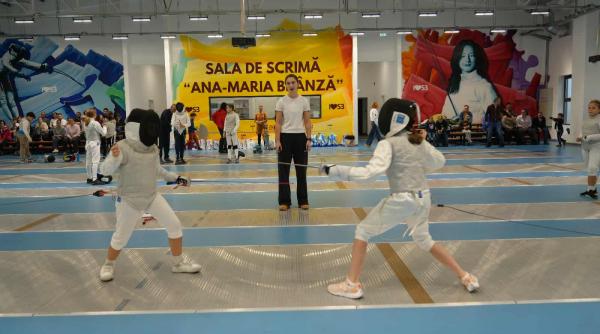 O sală pentru scrimă după 40 de ani. Un oraș care învață să investească în sportul copiilor