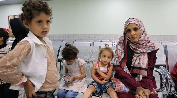 WSJ: Drumul pentru evacuarea copiilor bolnavi din Gaza către România. Eforturile autorităţilor noastre de a-i sprijini pe palestienieni