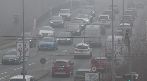 Avertisment pentru șoferi: Ceață densă în jumătate de țară. Vizibilitate redusă sub 50 de metri