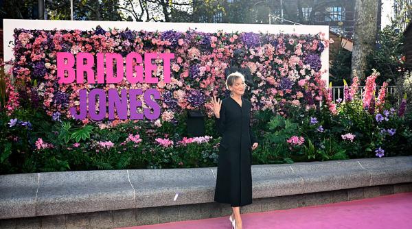 Bridget Jones primește o statuie la aproape 30 de ani de la debut. Renée Zellweger: „E adorabilă”