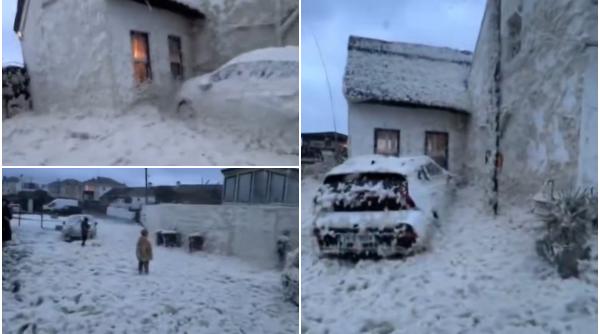 O fermă din Irlanda a fost acoperită integral de spumă de mare. Localnicii spun că nu au mai văzut niciodată așa ceva