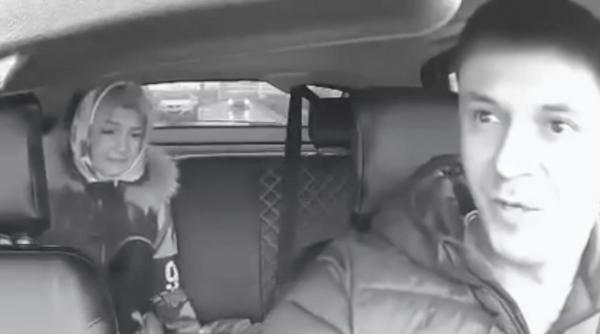 pasagera dintr un taxi l a amenintat pe sofer cu maceta ca sa schimbe muzica a cerut un chanson si sa o duca la cimitir