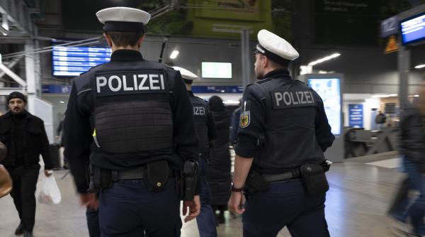 Un bărbat a scăpat cu viață după ce a fost călcat de tren, în Germania