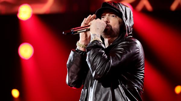 eminem a dat in judecata un brand de articole de plaja ce l a deranjat pe celebrul rapper