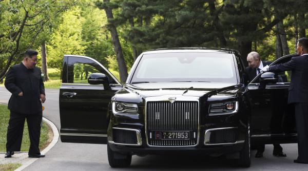 gazprom a preluat controlul companiei aurus care produce limuzinele de lux folosite de putin