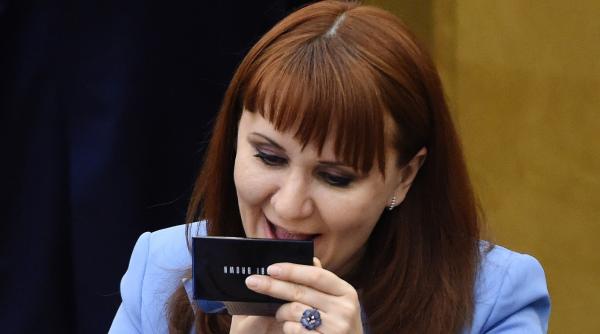 o deputata din partidul lui putin spune ca rusii ar trebui sa munceasca pana la 75 de ani speranta de viata in rusia este de 72