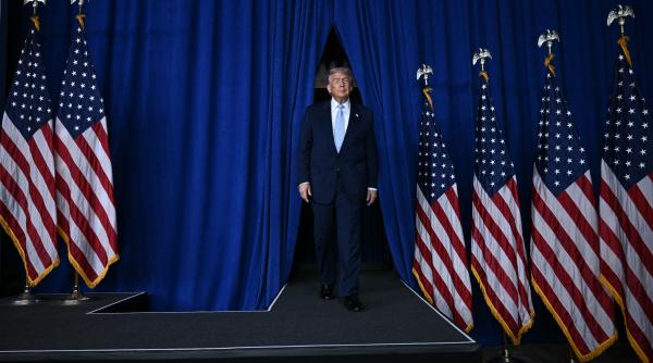 reuters trump este de acord cu o lege care sa sanctioneze cu tarife de 500 tarile care coopereaza cu rusia insa pune o conditie