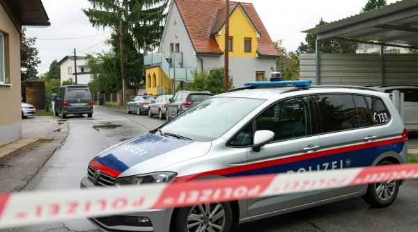 O femeie şi fiica ei de 10 ani au fost găsite moarte în congelator, în Austria. Fuseseră date dispărute în urmă cu un an