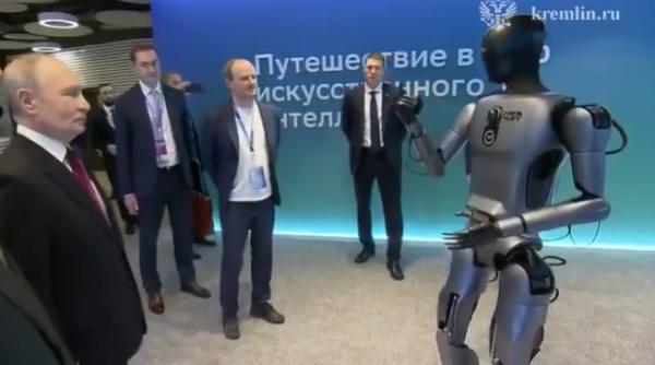 Un robot a dansat pentru Putin. Șeful de la Kremlin a fost mulțumit că acesta nu s-a prăbușit