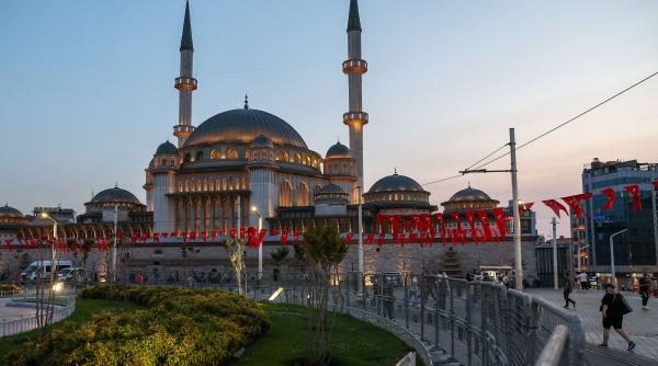 Răsturnare de situație în cazul familiei care a murit în vacanță, la Istanbul. Inițial s-a crezut că a fost o intoxicație alimentară