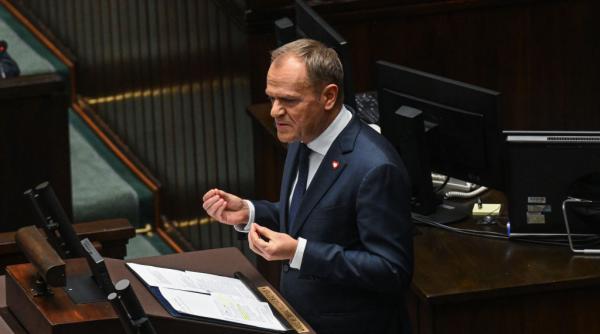 Donald Tusk denunță „terorismul de stat” și acuză Moscova că vrea să „distrugă viața umană și să destabilizeze statul polonez” 