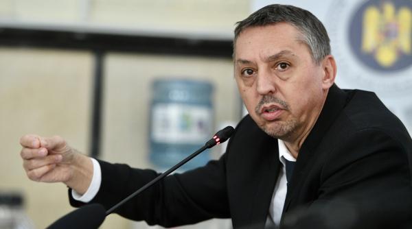 Un proiect de ordin al Ministerului Educației, redactat cu 3 greşeli gramaticale într-o singură frază. Cum a reacţionat Daniel David
