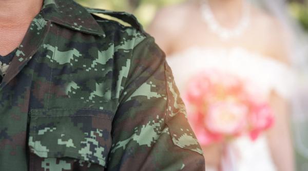 „Văduvele Negre” din Rusia: Schema macabră prin care femeile fac bani din moartea soldaților pe front, în Ucraina