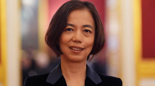 În trecut, lucra ca spălătoreasă, iar astăzi conduce o companie de un miliard de dolari. Fei-Fei Li povestește cum a ajuns „nașa AI”