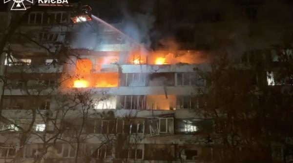 Alarmă aeriană în toată Ucraina. Rușii au atacat centralele electrice. Explozii în Kiev, capitala a rămas fără apă și energie electrică