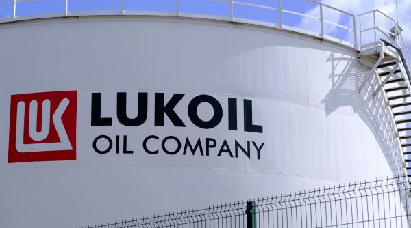 Bogdan Ivan: În momentul de faţă sunt 3 companii care şi-au manifestat intenţia de a cumpăra activele Lukoil în România