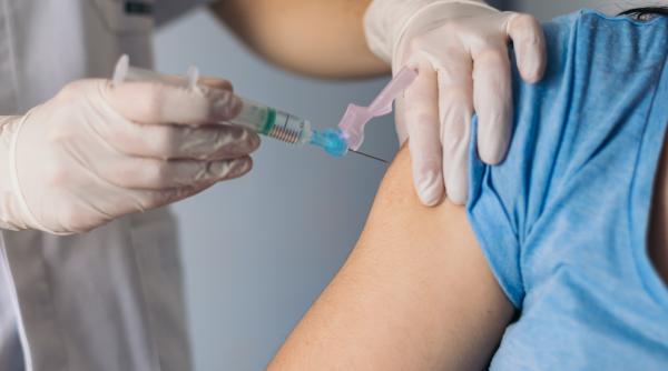 Bolile pneumococice, tot mai frecvente în România. Experții cer extinderea accesului la vaccinare