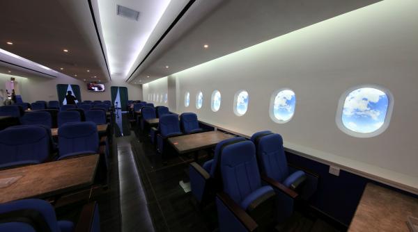 Pasagerii indisciplinați la bordul avioanelor pot primi interdicție la bord de 4 ani ori amendă de 20.000 de euro, în Franța