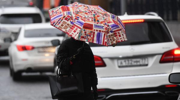 Revin ploile, frigul și vântul la București: Vineri, temperatura maximă nu va depăși 8 grade. Prognoza meteo ANM pentru Capitală