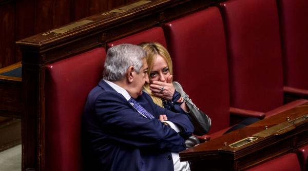 Cui aparține, de fapt, aurul Italiei? Un text de un rând reaprinde o discuție de 20 de ani