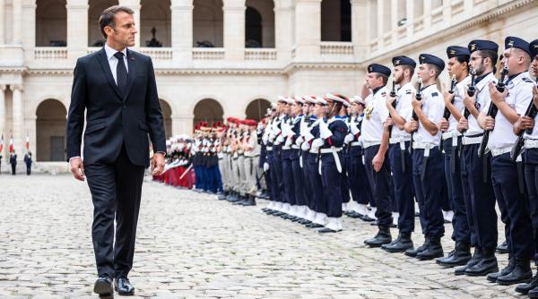 Franța introduce un nou serviciu militar voluntar pentru tineri. Macron anunță recrutări masive: „Avem nevoie de mobilizare”