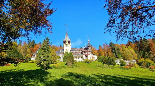 Castelul Peleş se redeschide și va putea fi vizitat din 3 decembrie