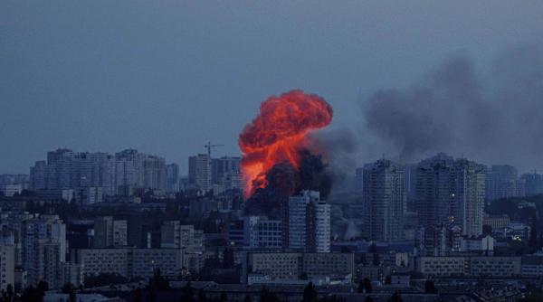Rusia a bombardat masiv Kievul, într-un atac soldat cu cel puţin 3 morţi şi zeci de răniţi. Ucraina a doborât 558 de drone Shahed