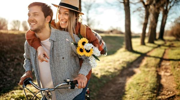 horoscop 2 decembrie 2025 ziua aduce energii puternice decizii importante si oportunitati de afirmare