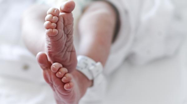 Coincidență uluitoare: Trei frați au devenit părinți în aceeași zi. Cum au reacționat medicii