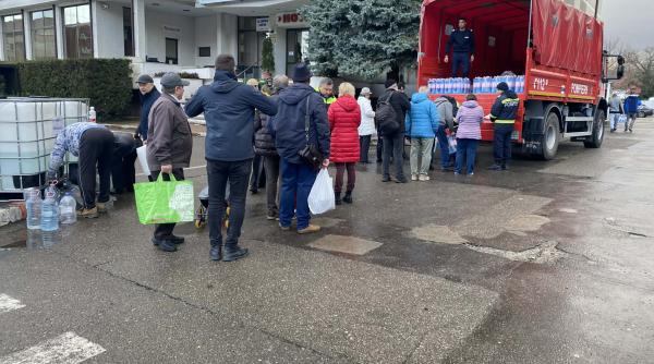 Apocalipsa Apei: Viața în Câmpina, ca o distopie, după 7 zile fără apă. Înapoi în timp, la cozi și „liste”