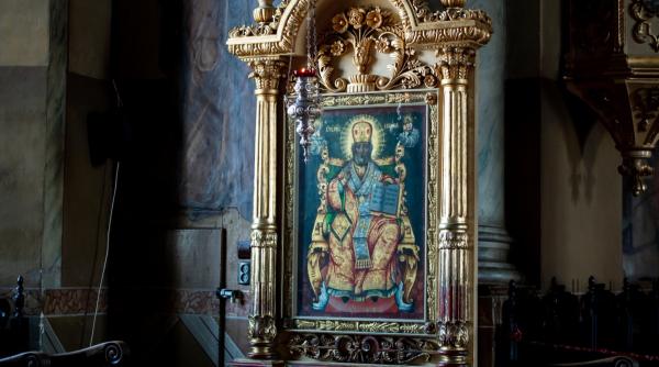 6 decembrie sfantul ierarh nicolae in calendarul ortodox traditii si obiceiuri cui ii spunem la multi ani si ce e interzis sa faci