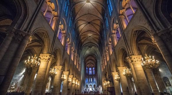 ce s a ascuns sub catedrala notre dame timp de 900 de ani descoperirea a fost facuta abia dupa incendiu