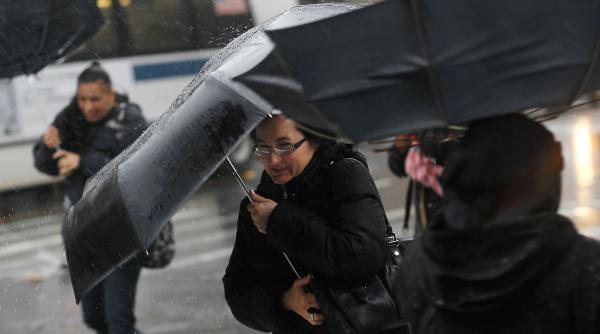 ciclonul byron care a facut prapad in grecia matura si romania se anunta ploi si vijelii in mai multe judete anuntul anm